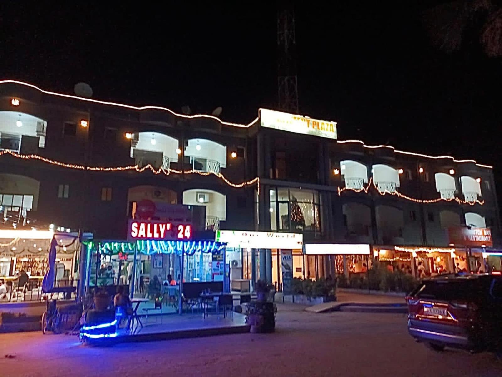 Apartments Plaza Hotel Kololi Exteriör bild